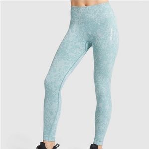 Gymshark Animal Adapt Seamless in Light Green Blue Large